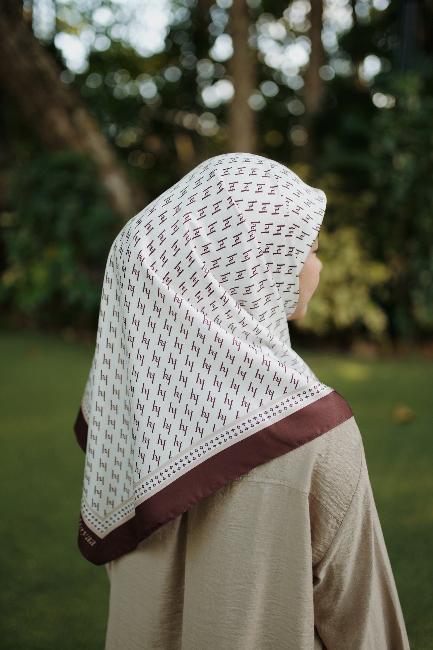 HAYAA MONOGRAM SQUARE - BROWN